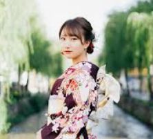 在线播放蜜桃麻豆精东av-探索线上娱乐新媒介，在线视听体验的多样性